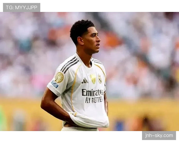 居莱尔 vs 贝林厄姆：战术角色与成长路径对比分析