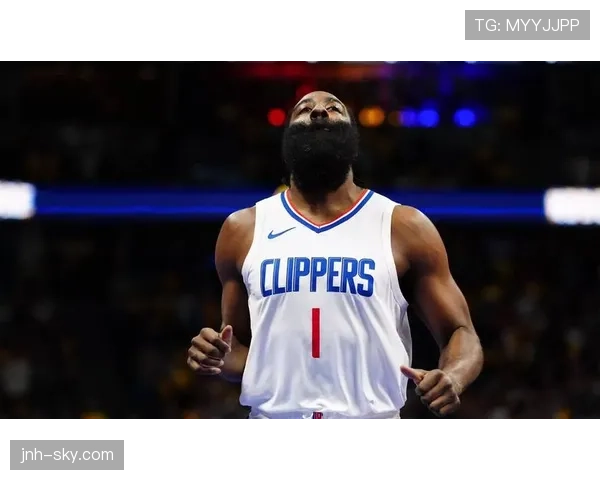 德罗赞后仰中投效率高于哈登，持续主导季后赛关键得分