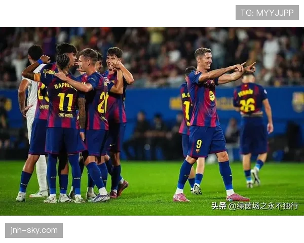 巴萨欧冠经验不足问题显现，对球队关键战表现形成制约