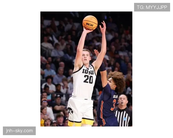 杰伦·威廉姆斯挡拆效率提升显著，带动球队关键时刻得分爆发