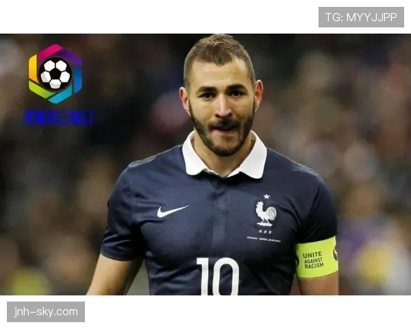 吉鲁与本泽马终结模式分化：单点支点vs移动穿插